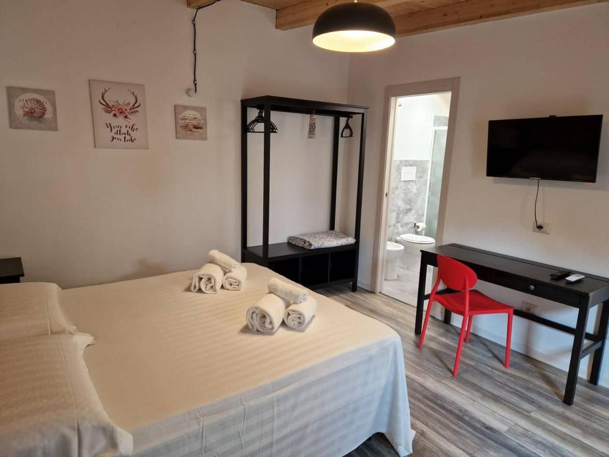 Bb 26 Olbia Bed and Breakfast Buitenkant foto