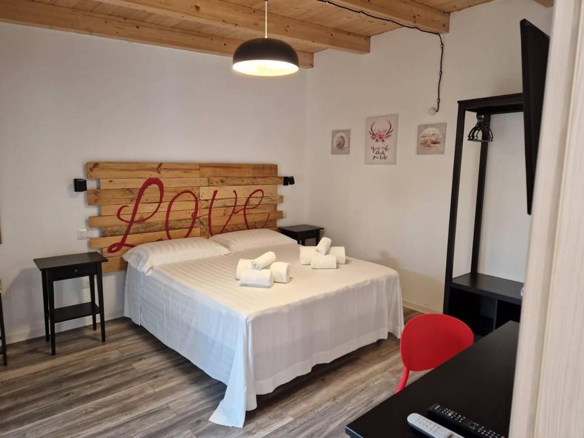 Bb 26 Olbia Bed and Breakfast Buitenkant foto
